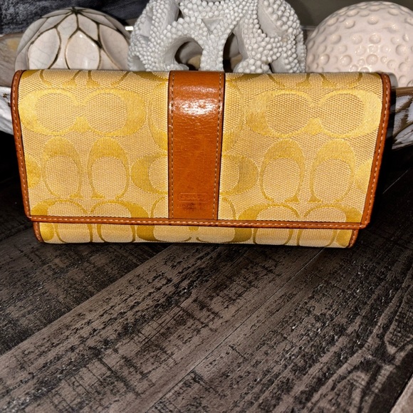 Coach Handbags - Coach Hamptons Yellow Trifold LG Checkbook Sig C Clutch Purse Bag Wallet RARE​